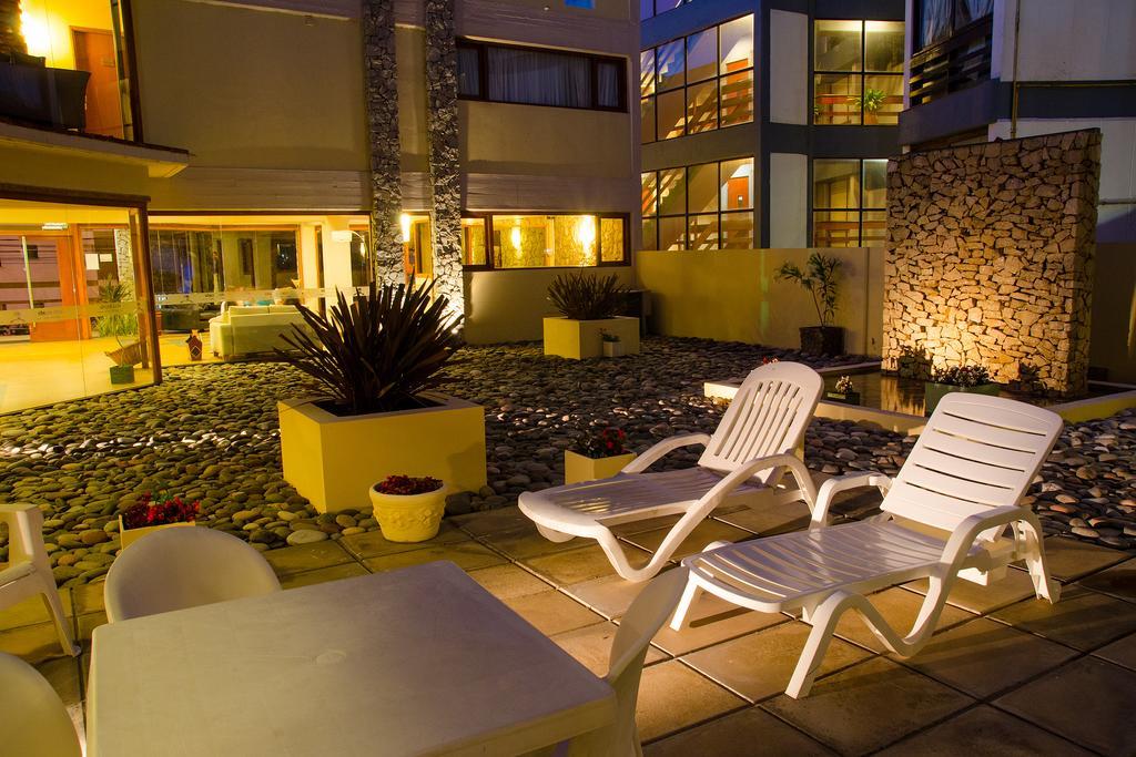 Fonte Arcada Hotel Villa Gesell Bagian luar foto